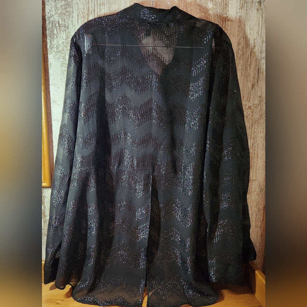 Lane Bryant Black Metallic Chevron Button-Up Sheer Blouse 18/20 - Picture 5 of 6